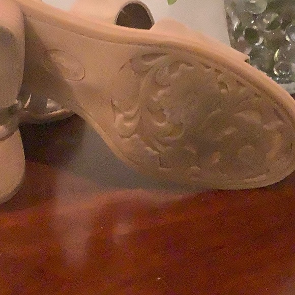 Euro soft strapped sandals on stacked heel - Picture 5 of 5